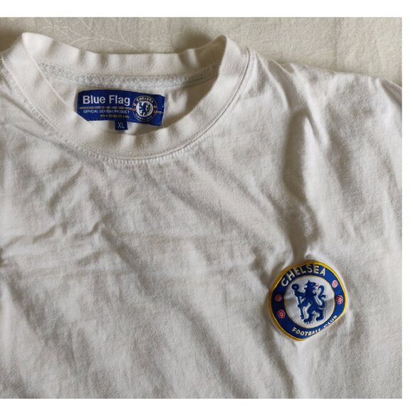 Chelsea Football Club Soccer Licensed T-Shirt. - Picture 5 of 6